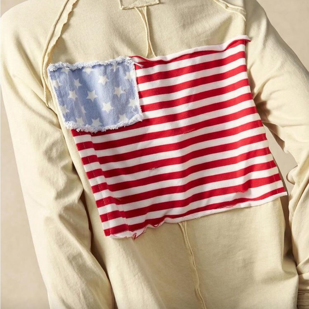 Boho Cream Long-Sleeve 100% Cotton Top - U. S. Flag on Back - Picture 7 of 12